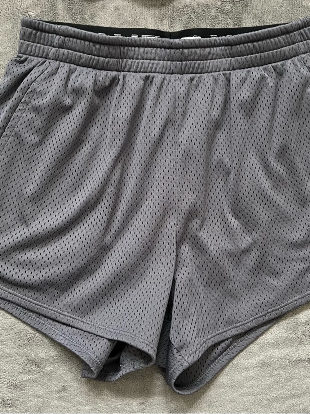 Under Armour Women's Gray Mesh Athletic Shorts XS